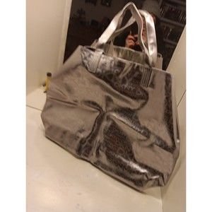 DKNY Travel Bag Weekender Donna Karan NY Large Tote Gym Shopping Carry All Strap